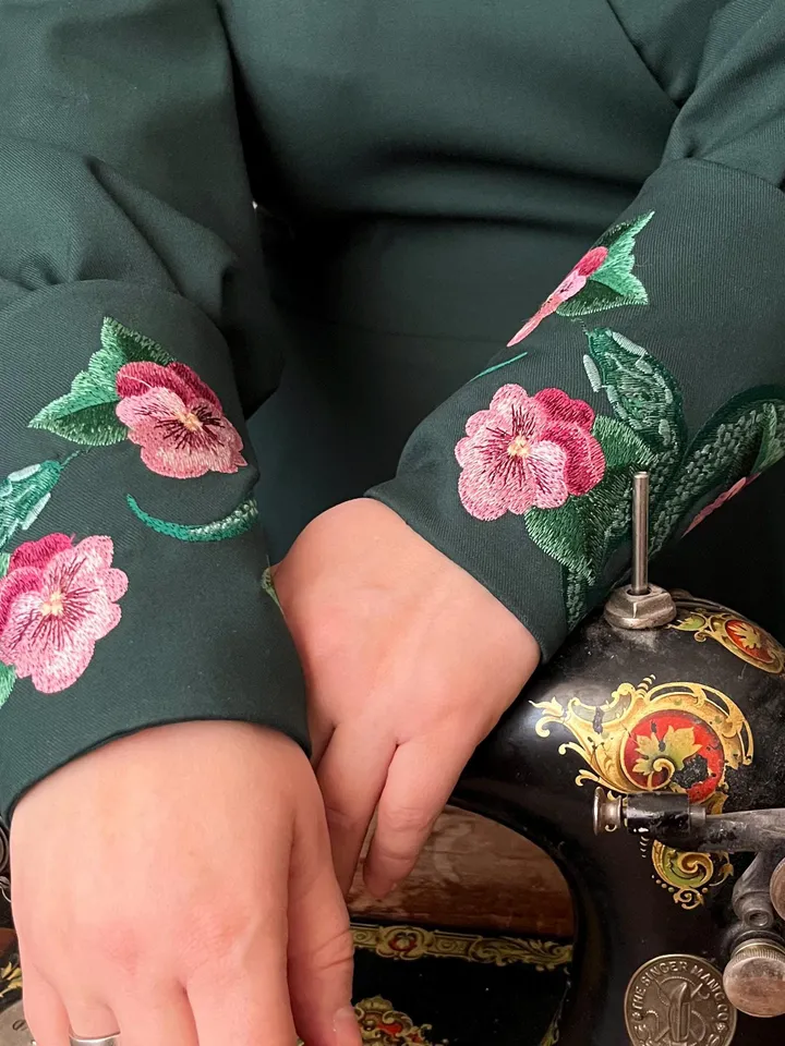 Machine embroidery design for cuffs “Forest Snakes”