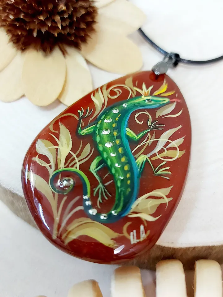 Pendant with a lizard Author's work Hand-painted on stone Russian school of painting Fedoskino Agate Magic of painting.
