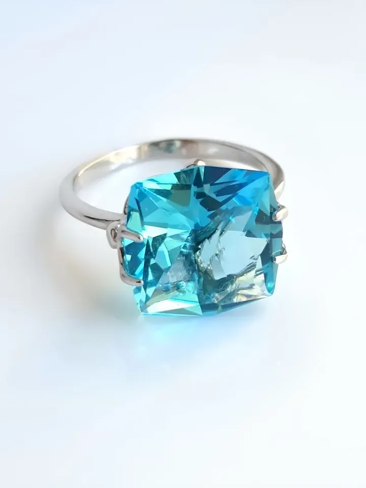 Women's ring silver 925 with topaz