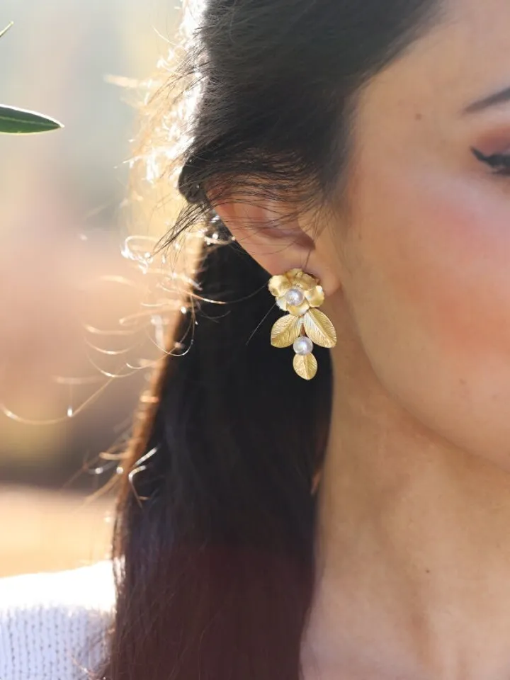 Boho Wedding Earrings | Flower Bridal Earrings | Gold Wedding Jewelry | Floral Earrings | Bridesmaid Gift | Leaf Jewelry For Bride Jewellery