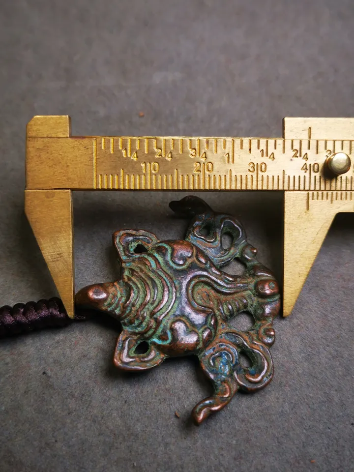 Gandhanra Acient Shankha(Divine Conch) Badge,Tibetan Buddhist Protective Amulet Pendant,Made of Brass