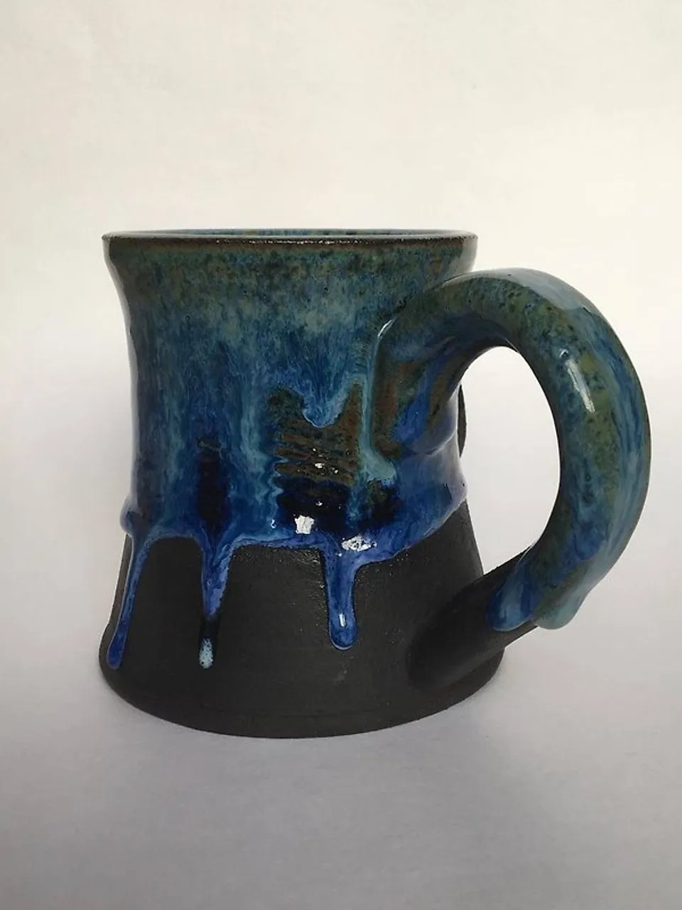 Drakkar viking ship black and blue dripping stoneware mug