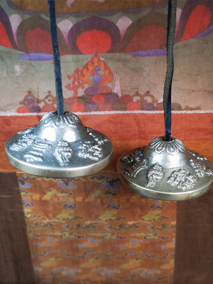 Gandhanra 6.5cm Tibetan Cymbals,Tingsha Bell,Buddhism Ritual Implement,Handmade in Nepal,Astamangal Pattern