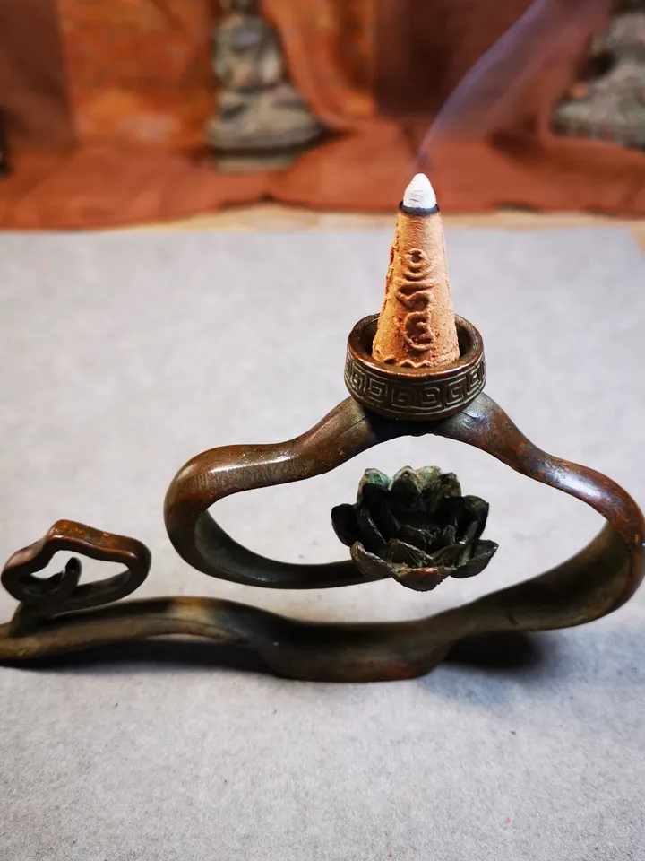 Gandhanra Handmade Cloud Shape Tibetan Cone Incense Burner,for Cone and Stick Incense