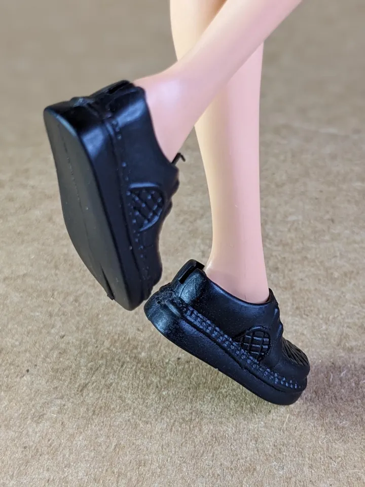 Black flat school shoes for 10.5 inch female dolls (MH, EAH)