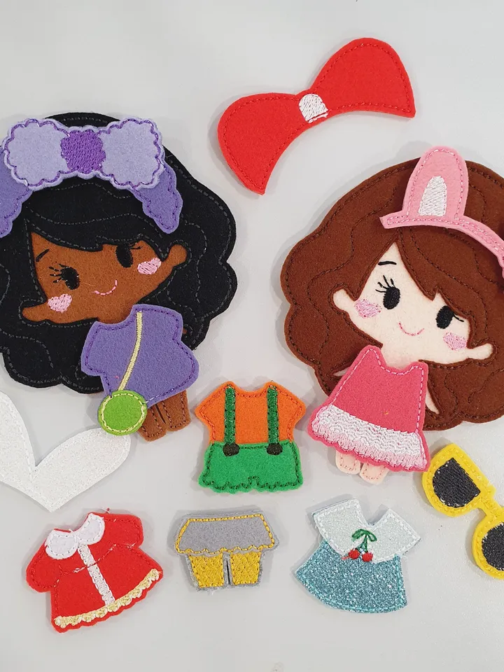 ITH Felt Dress Up Dolls Pattern Set (2 Dolls + Clothes), Quiet Book Dolls Embroidery Design, 4x4 Hoop Digital Download