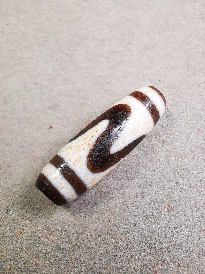 Gandhanra Acient Tibetan Tiger Tooth Tasso Dzi Bead(30 Years Old),Protective Amulet Bead