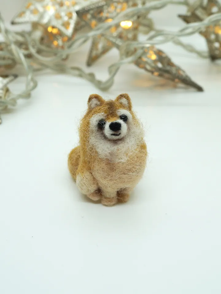 Tiny needle felted pomeranian, miniature felted pet, dog portrait, made to order