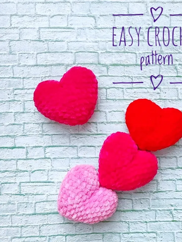 Crochet pattern heart, crochet keychain, easy crochet pattern