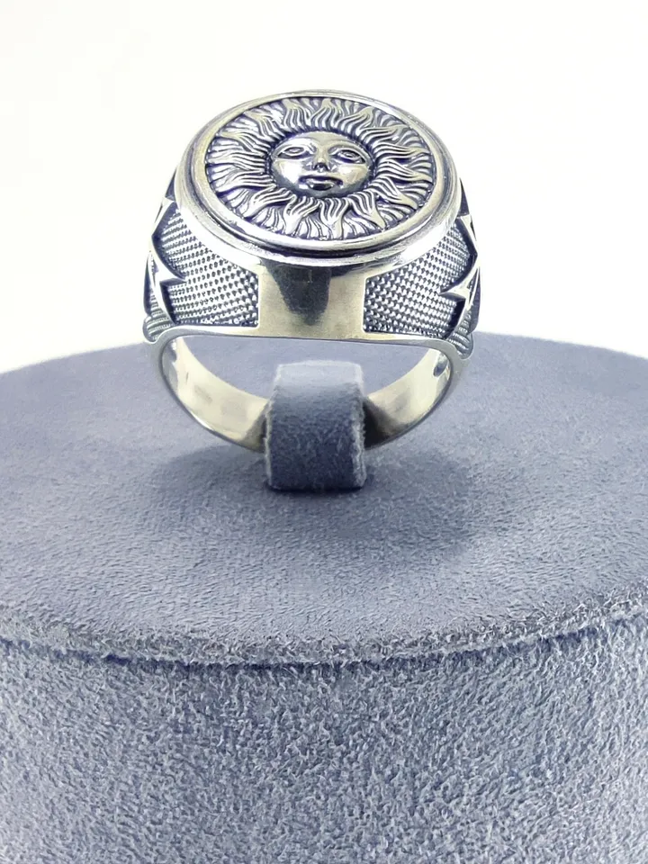 Ring - Amulet - Totem Sun