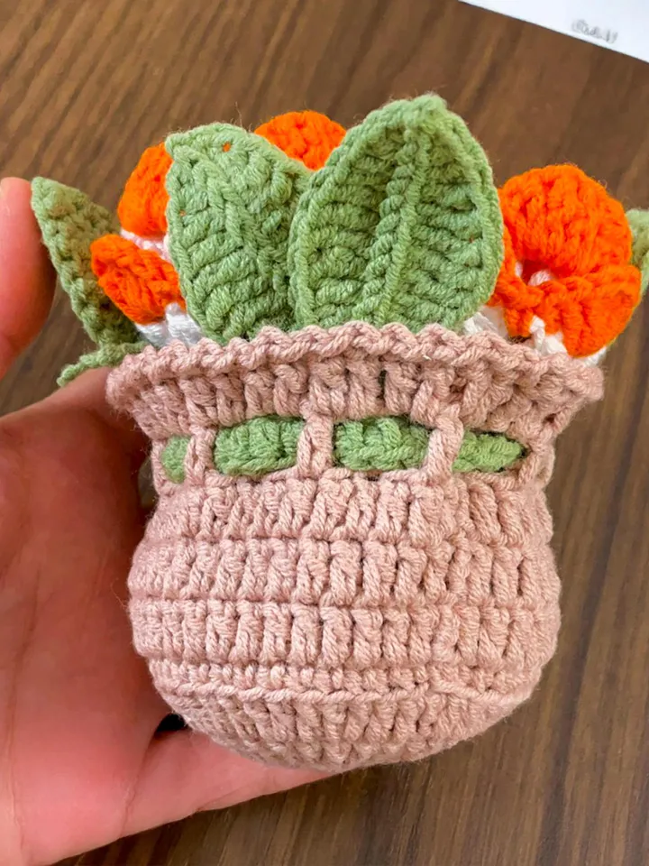 Crochet Flower Basket PDF Pattern, Amigurumi Floral Arrangement, DIY Crochet Home Decor, Handmade Rose Bouquet Tutorial