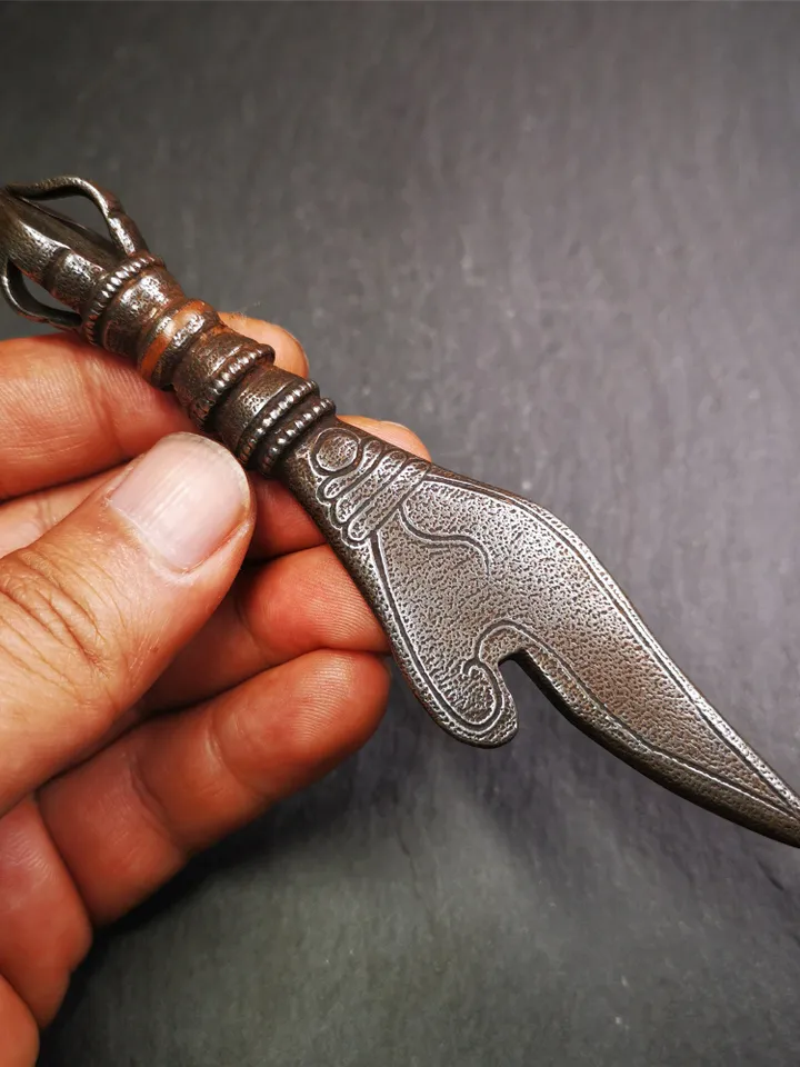 Gandhanra Tibetan Amulet Kila Dagger (Dorje Phurba),Conch Shape,Dharma Ritual,Made of Cold Iron inlaid with Copper,4.7"