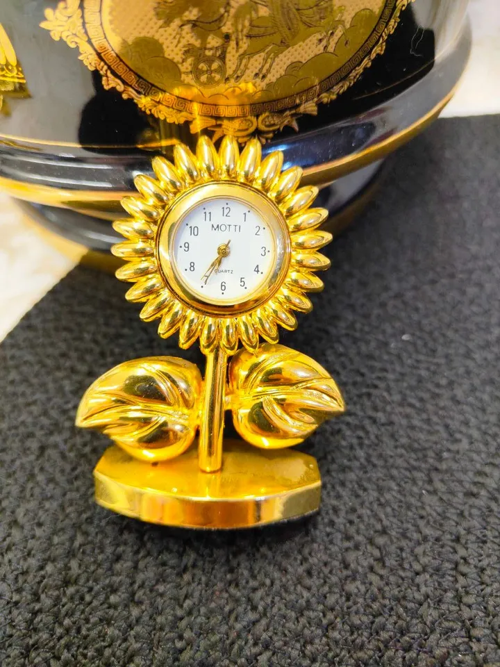 Miniature boudoir clocks,Vintage sunflower clock,quartz watch,art deco style,brass watches,watches for collection