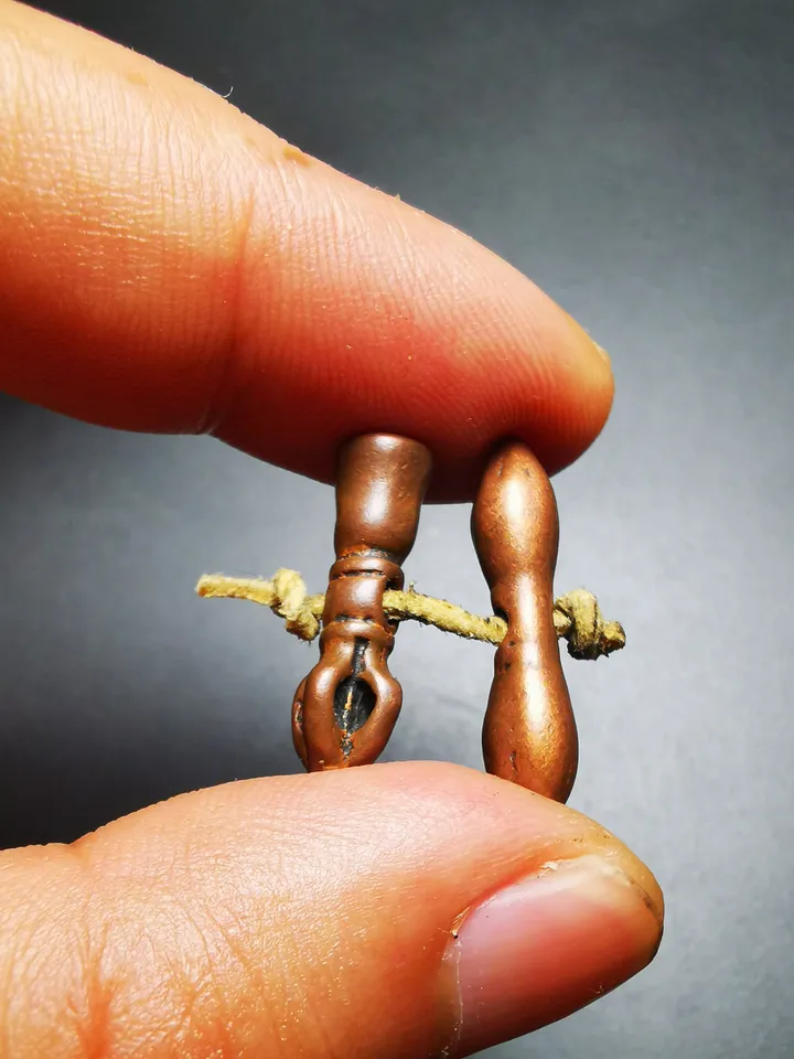 Gandhanra Antique Tibetan Amulet,Mini Vajra and Tibetan Bell Bead Pendant for Mala Prayer Beads, Trantic Buddhism Dharma,Made of Red Copper