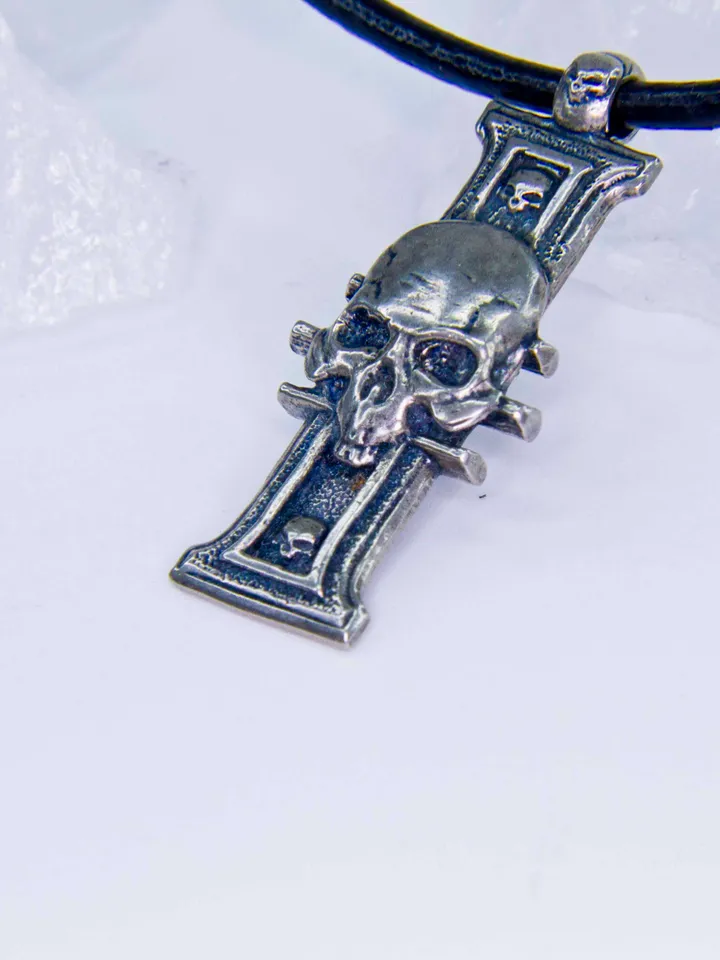 Inquisition Insignia Pendant with Skull