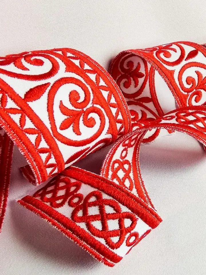 The braid for the vestments. Designs for an industrial embroidery machine.