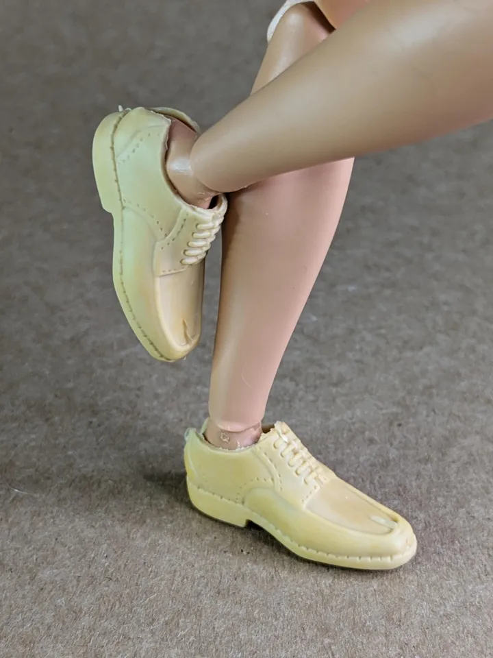 Classic tapered toe mustard shoes for 1/6 scale male dolls