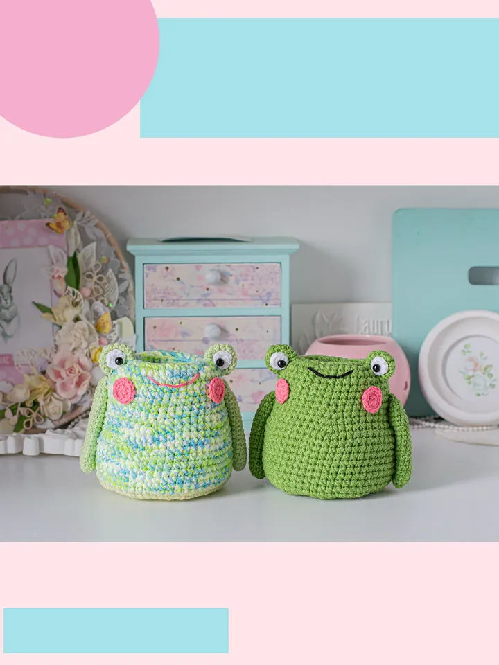 Crochet pattern amigurumi FROG holder for hooks pattern PDF file in ENG for beginners