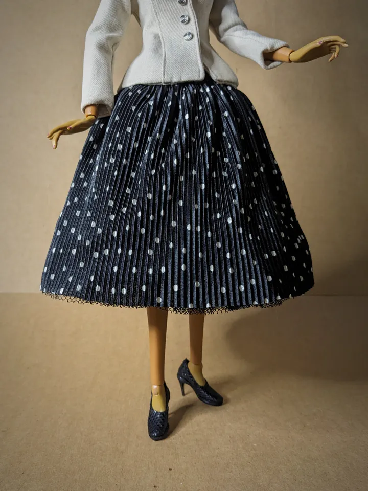 Handmade classic high fashion suit (jacket & skirt) for 16-inch Fashion Royalty dolls - FR16