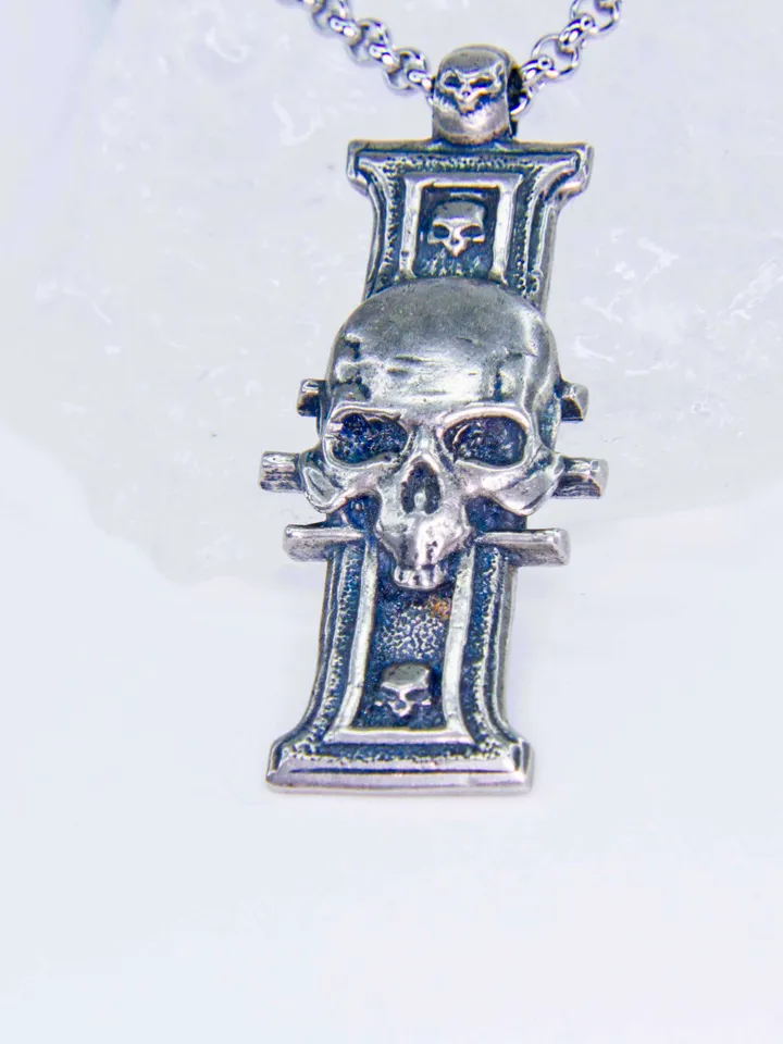 Inquisition Insignia Pendant with Skull