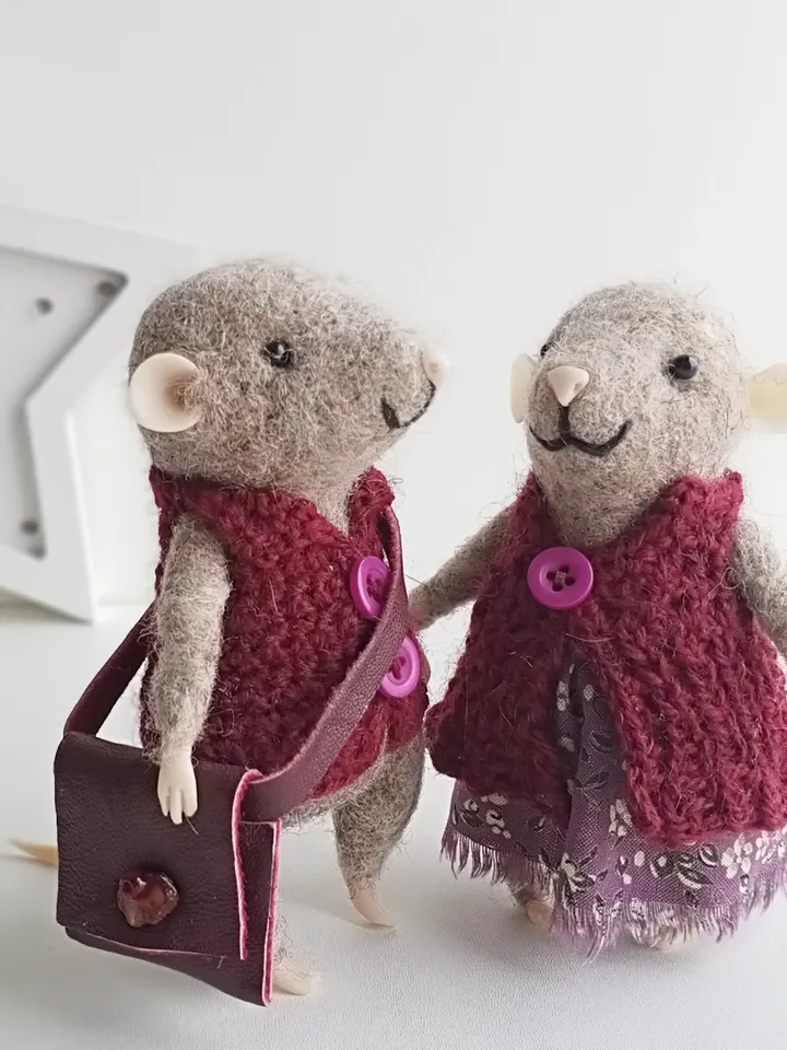 Small mouse family-Collectible mice-Two fluffy rats figurines-Wool mouses-Waldorf needle felted animals-Anniversary gift