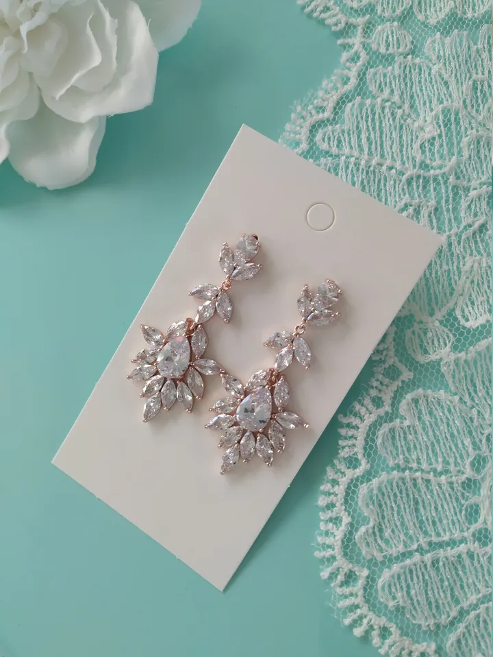 Swarovski Crystal Wedding Earrings Rose Gold Wedding Jewellery Gold Chandelier Earrings Art Deco CZ Wedding Earrings Vintage Bridal Earrings