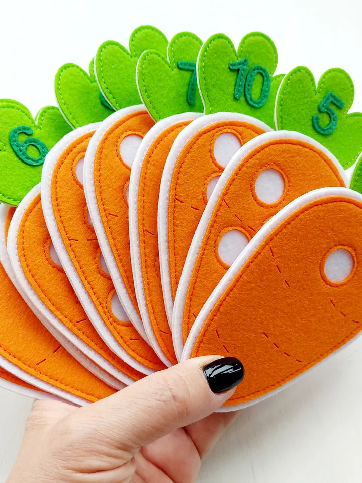Felt didactic aid "Carrot counting"