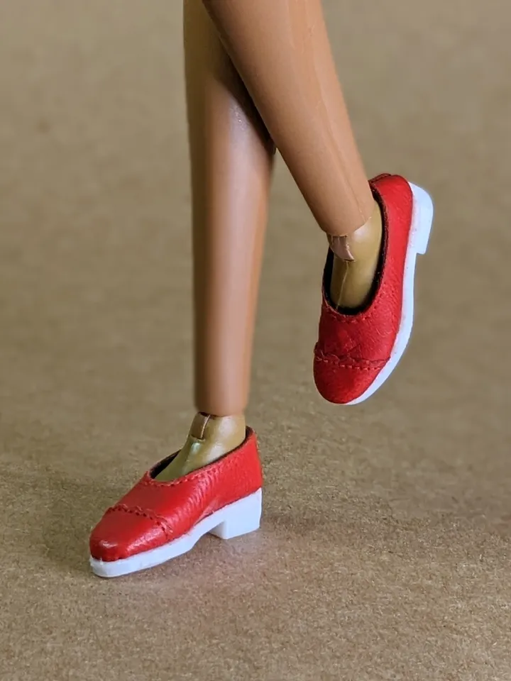 Handmade red & white leather Oxford shoes for 16-inch Integrity dolls (FR16)