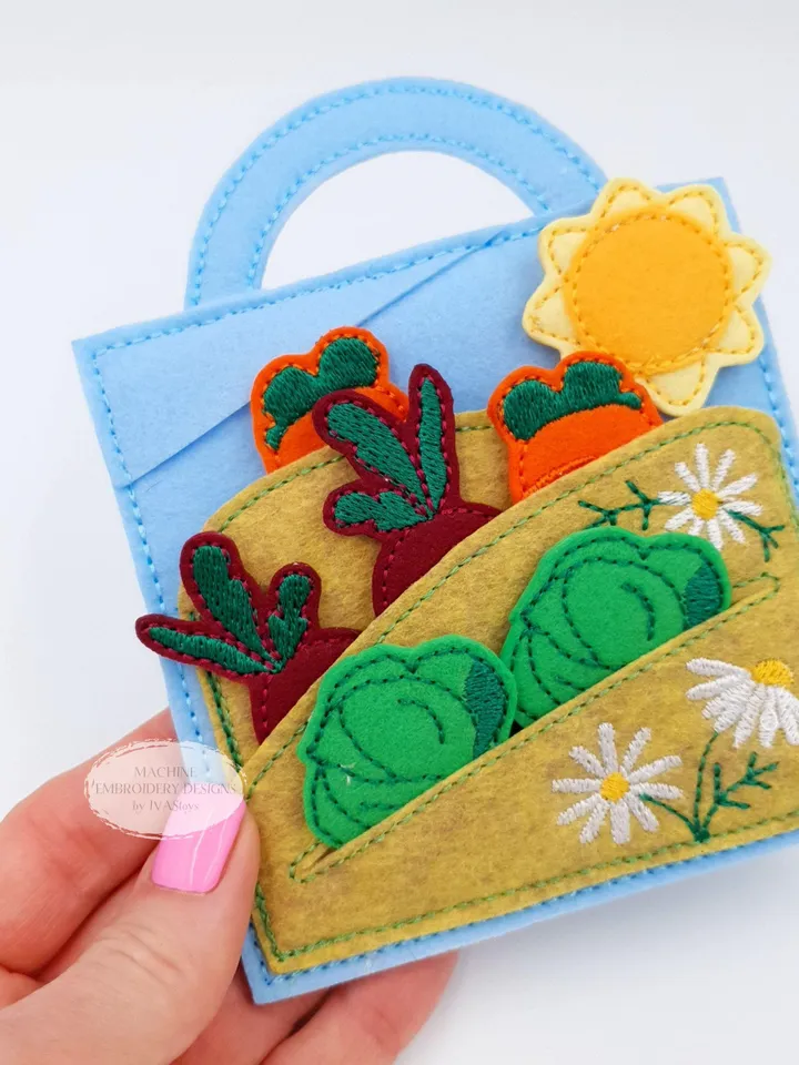 Farm Quiet Book Machine Embroidery Design File - ITH Felt Animals & Barn Playset - 4x4 Hoop
