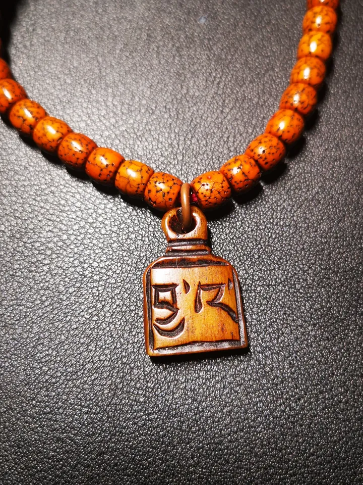 Yak Bone Carved Tibetan Letter Mala Pendant,Bead Counter Clip,Prayer Bead Accessories,Gandhanra Tibetan Amulet