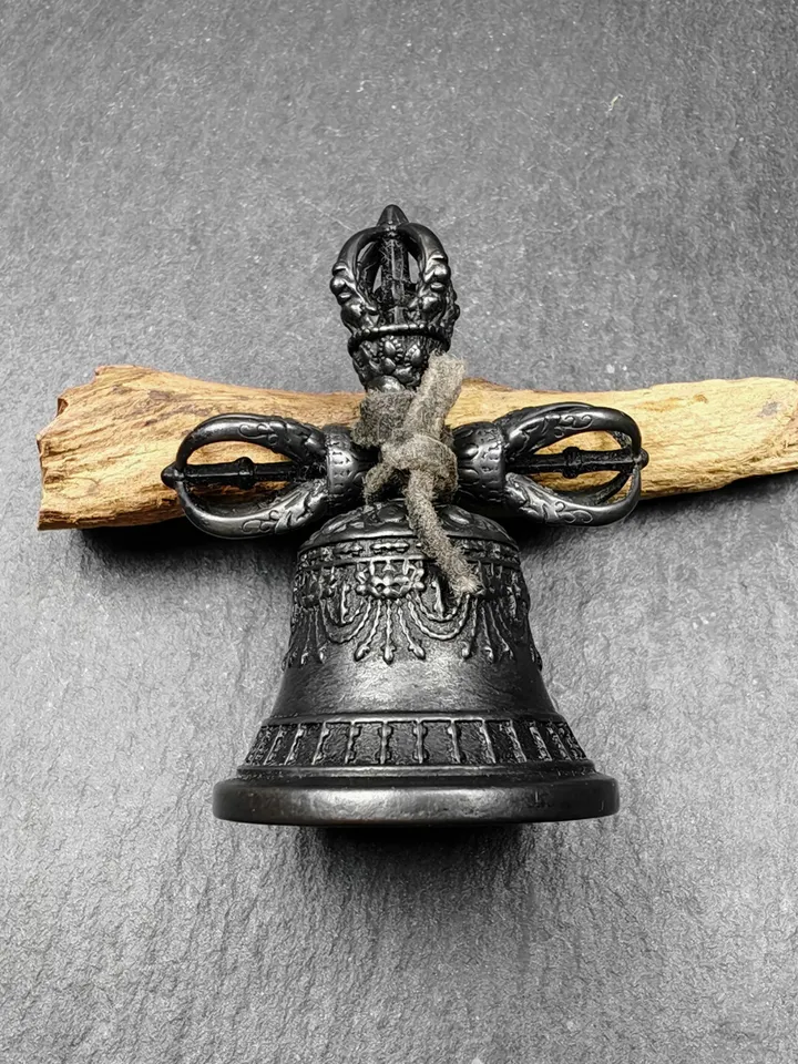 Gandhanra Handmade Vintage Vajra and Bell Set,Tibetan Tantric Buddhism (Vajrayana) Ritual Implement,Spiritual Gift,Decades Old