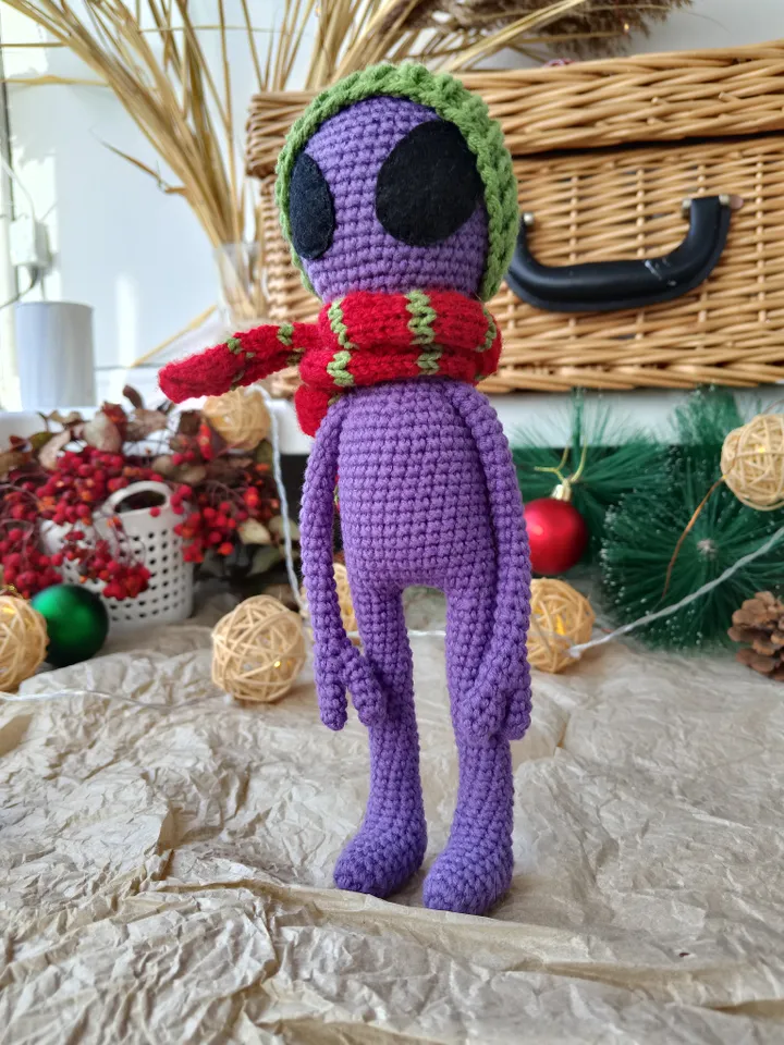 Purple alien doll, Alien Shaped Plush Toy, Soft Cartoon Stuffed Doll For friends. Christmas gift.