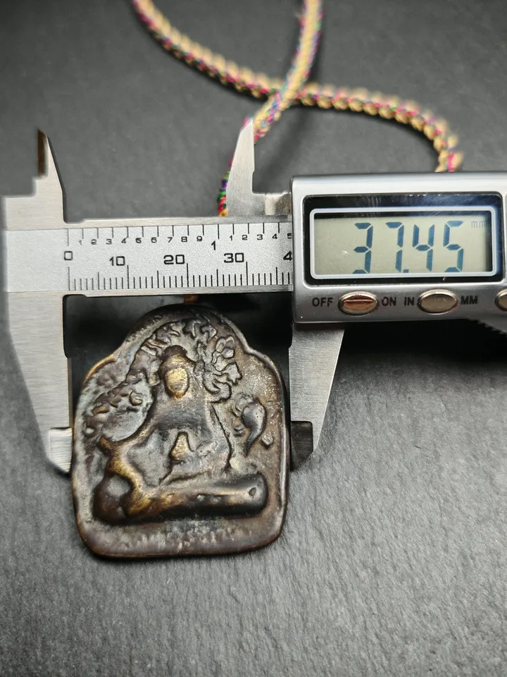 Gandhanra Authentic Tibetan Buddha Statue Amulet Guru Rinpoche,Padmasambhava Pendant,Lotus Born