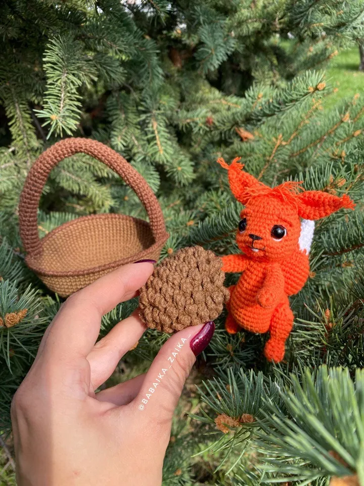 PDF Crochet Squirrel in the Basket Pattern, Amigurumi Squirrel, Crochet Forest Pattern, Crochet Squirrel, Amigurumi animal, Forest toy