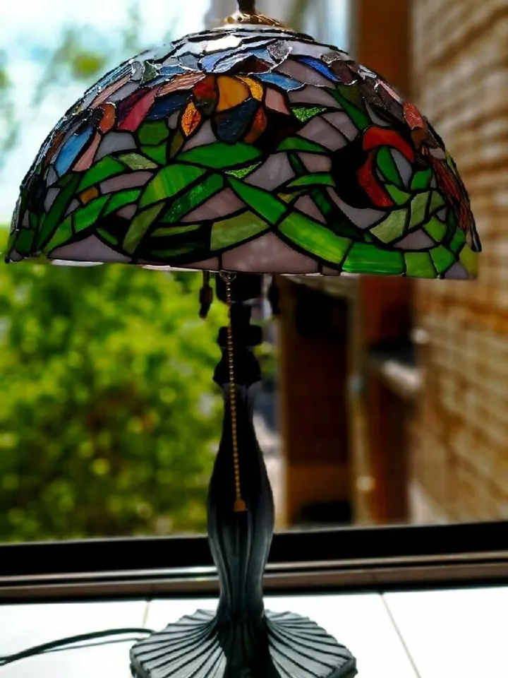 Tiffany Lamp with Irises, Stained Glass Iris Lamp, Handmade Tiffany-Style Lamp, Art Glass Lamp with Irises, Floral Stained Glass Table Lamp, Custom Tiffany-Inspired Iris Lamp