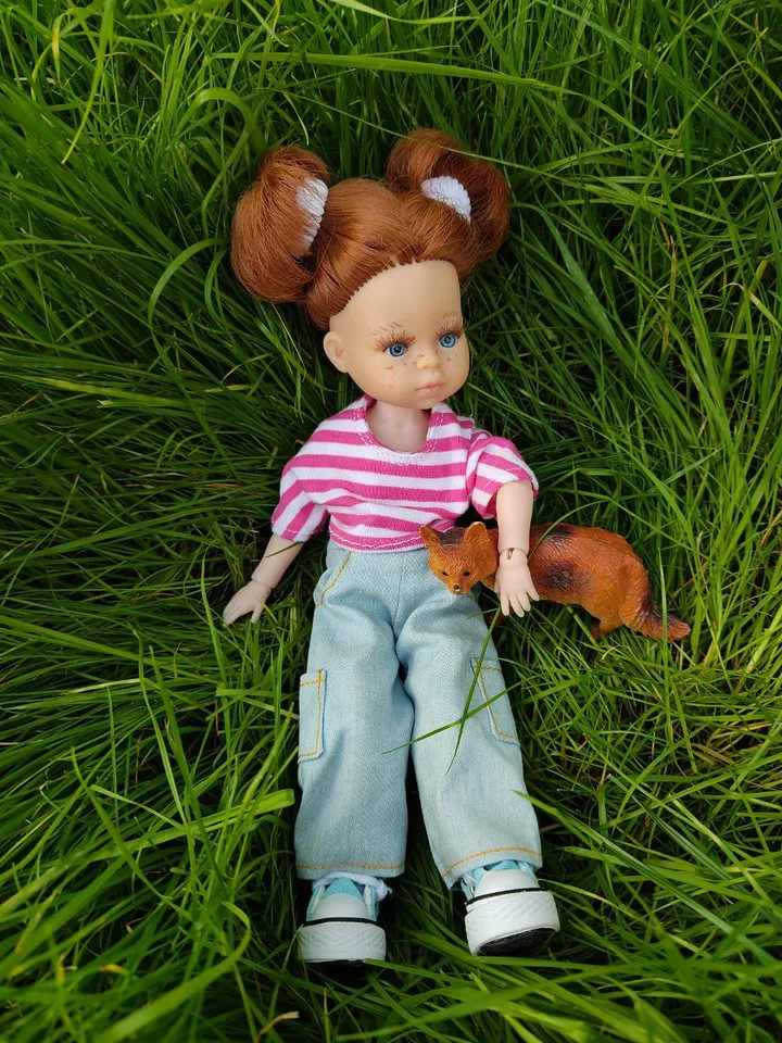 PDF sewing pattern for mini Paola Reina dolls.