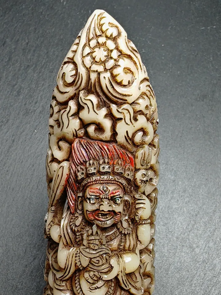 Leg Bone Carved Mahakala Statue,Nak po chen po Kapala Amulet Badge,Gandhanara Old Tibetan Buddhism,20th,140mm × 36mm