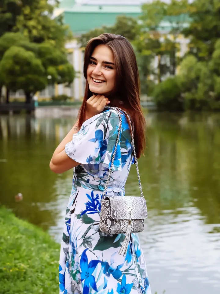 Genuine python skin crosdbody chain tassel bag, elegant small classy bag crossbody genuine leather bag, everyday elegant small bag snake