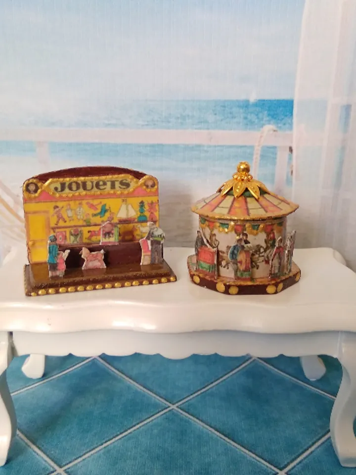 Dollhouse set. Carousel , stand. Dollhouse miniature.1:12 scale.