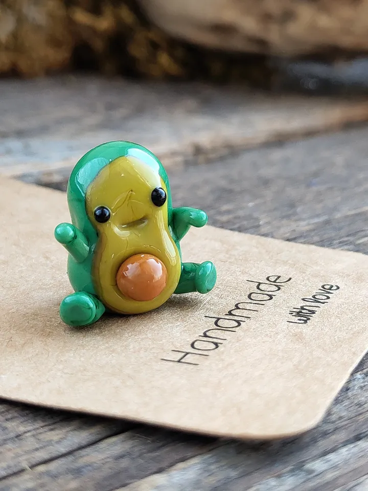 KAWAII AVOCADO figurine Miniature Avocado Glass Avocado beads Vegetable beads Miniature animals Vegatable ornament Decor Glass figurines