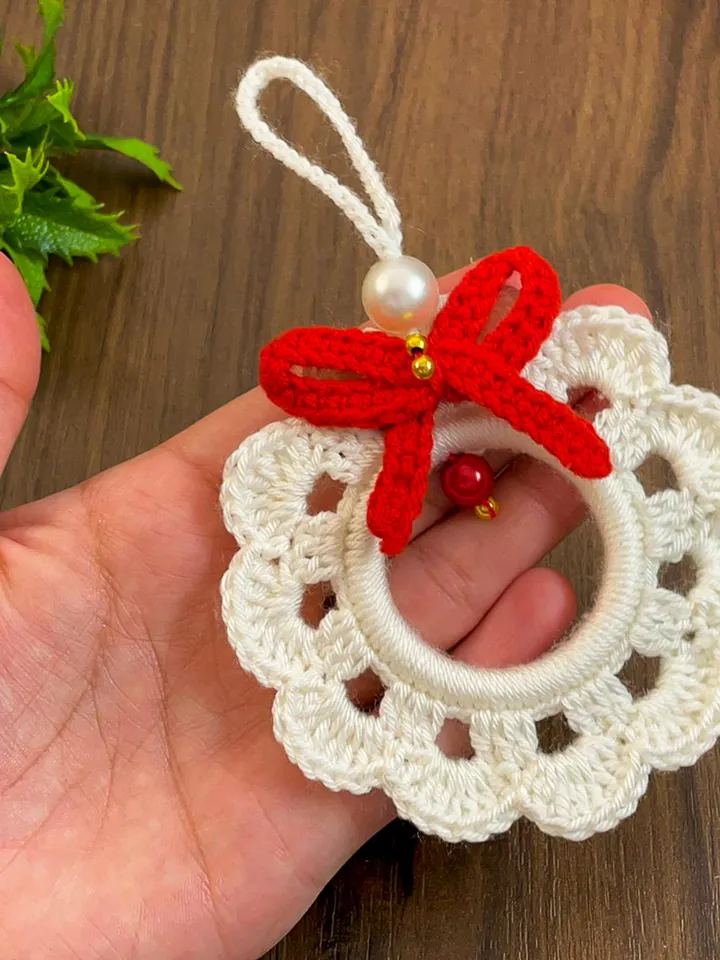 Crochet Christmas Wreath Ornament Pattern, Easy Crochet Holiday Decor PDF, DIY Wreath Ornament Tutorial, Beginner-friendly Crochet Pattern