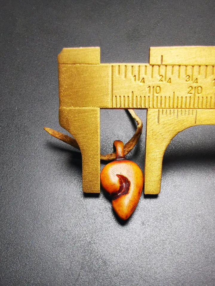 Gandhanra Tibetan Shankha Amulet,Yak Bone Carved Conch Bead Counter Clip Pendant for Mala, Prayer Bead Accessories
