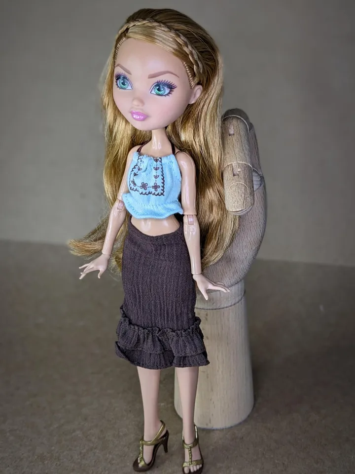 Top & skirt for 10.5-inch female dolls (MH, EAH)