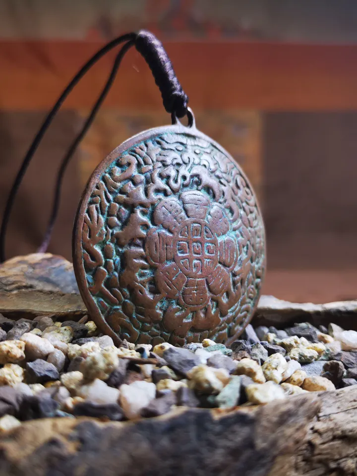 Gandhanra Acient Tibetan Buddhist Amulet,Melong Mirror, Calendar Badge,SIPAHO(srid pa ho),Unique 2 Sided Pattern