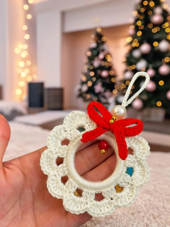 Crochet Christmas Wreath Ornament Pattern, Easy Crochet Holiday Decor PDF, DIY Wreath Ornament Tutorial, Beginner-friendly Crochet Pattern