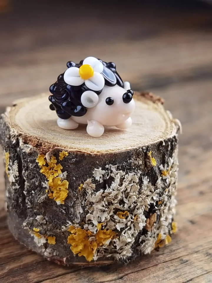 MINIATURE ANIMALS Hedgehog figurine Hedgehog miniature Baby Hedgehog Glass Hedgehog decor Hedgehog gift Tiny Hedgehog Fairy garden animal