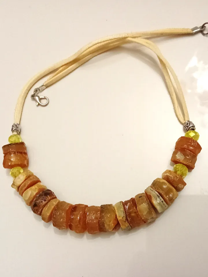 Amber Necklace Yellow Healing Stone Jewelry for Women Genuine Raw Baltic Amber Choker Beads Necklace Velvet Cord for peace of mind, health thyroid, pain relief.