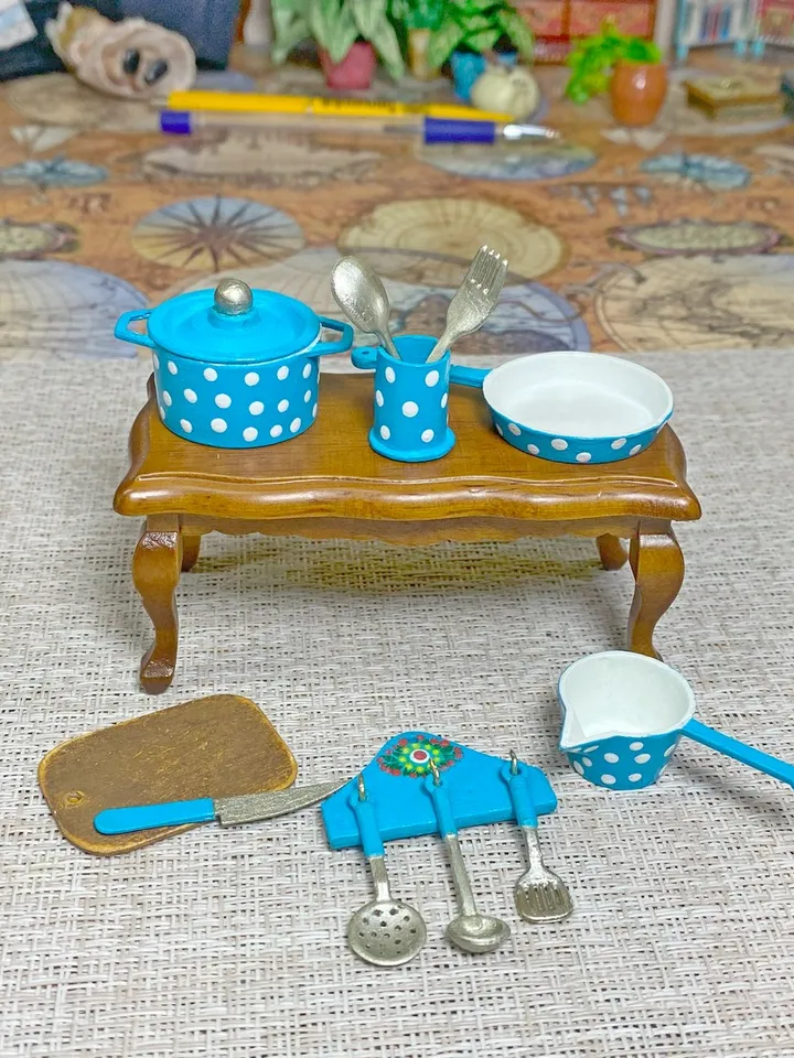 Doll dishes for doll kitchens. 1:12. Dollhouse miniature. Handmade.
