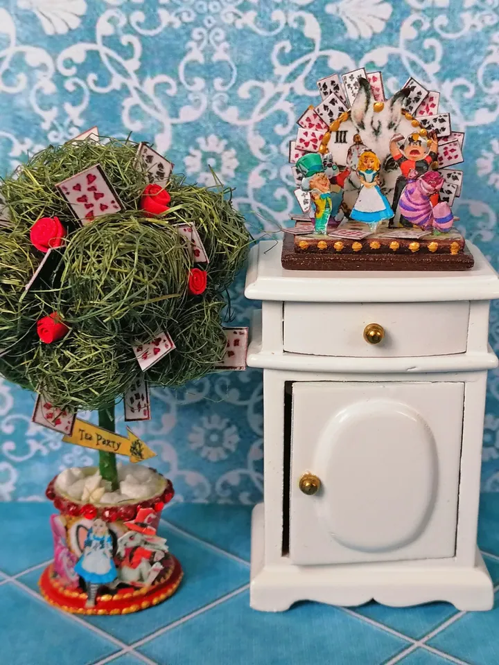 Tree plant. Dollhouse miniature.1:12 scale.