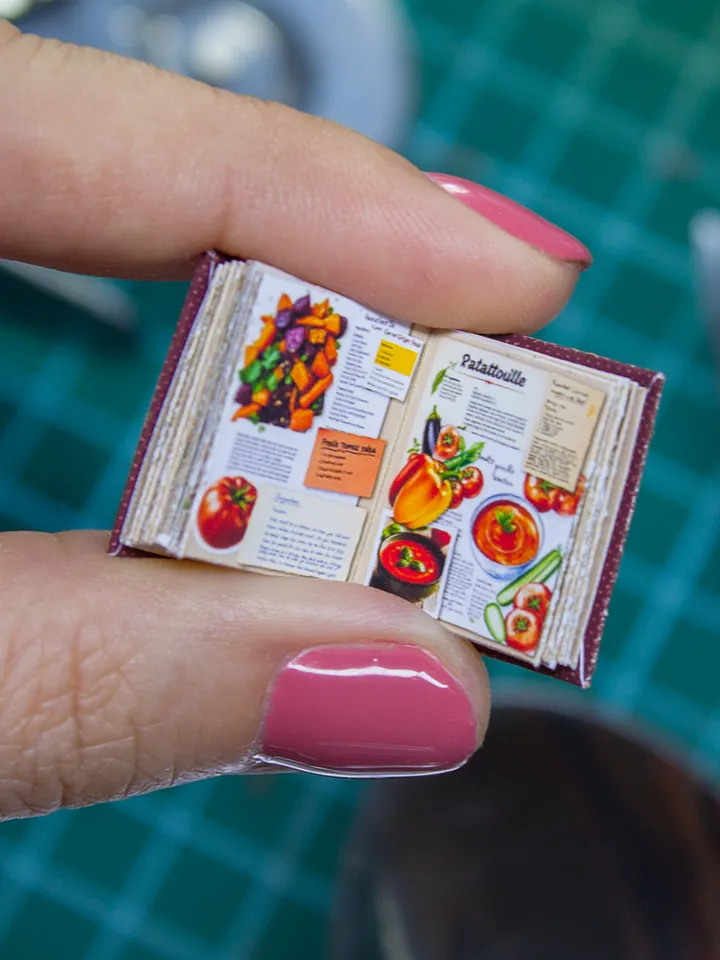 TEMPLATE Miniature recipe book